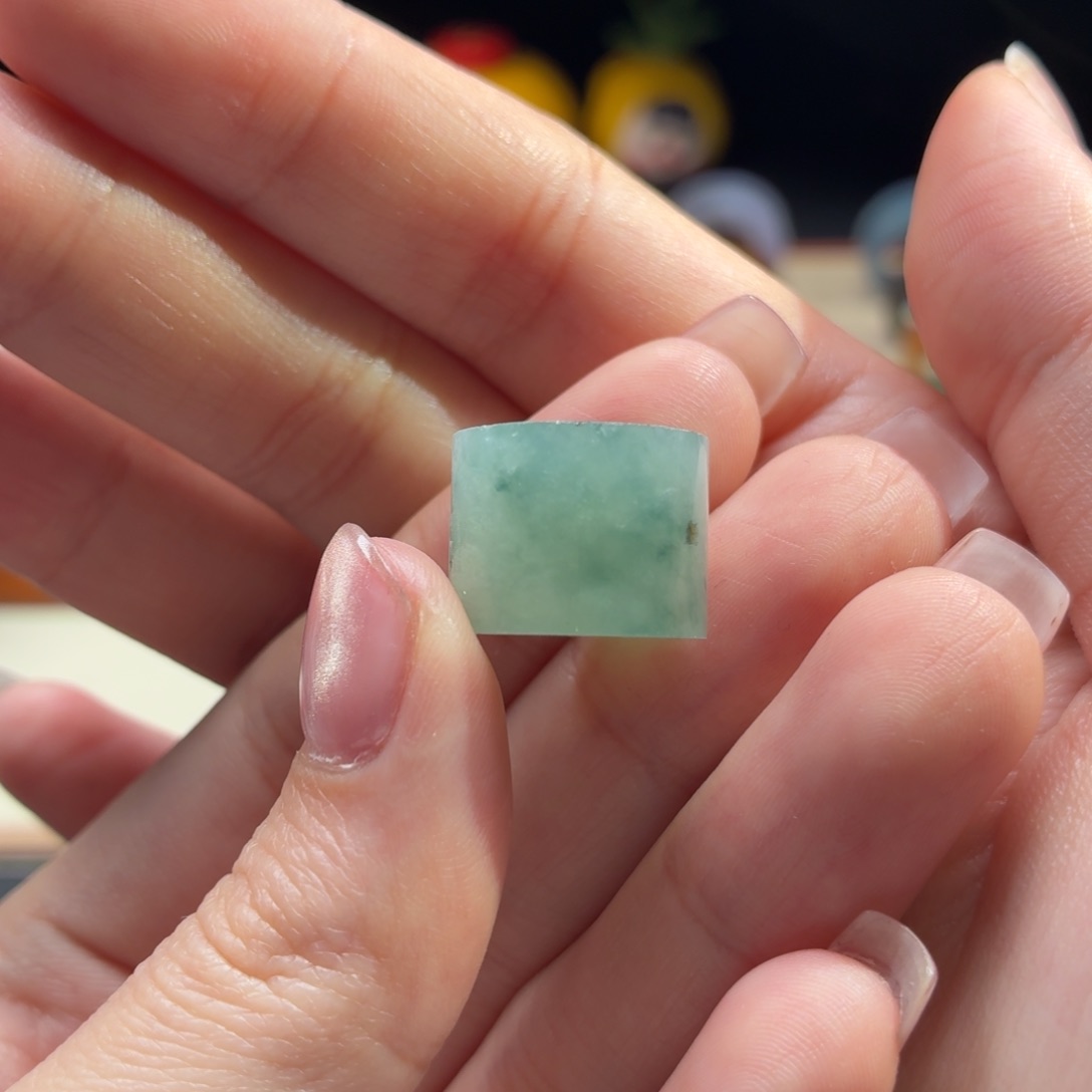 未镶嵌定制翡翠飘花桶珠