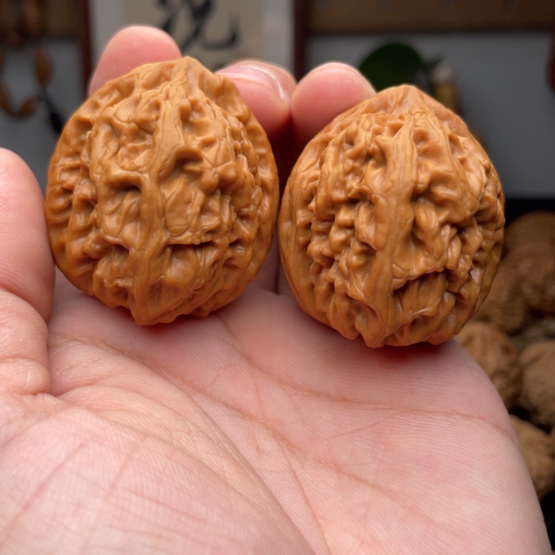 文玩核桃把件红锦鲤46