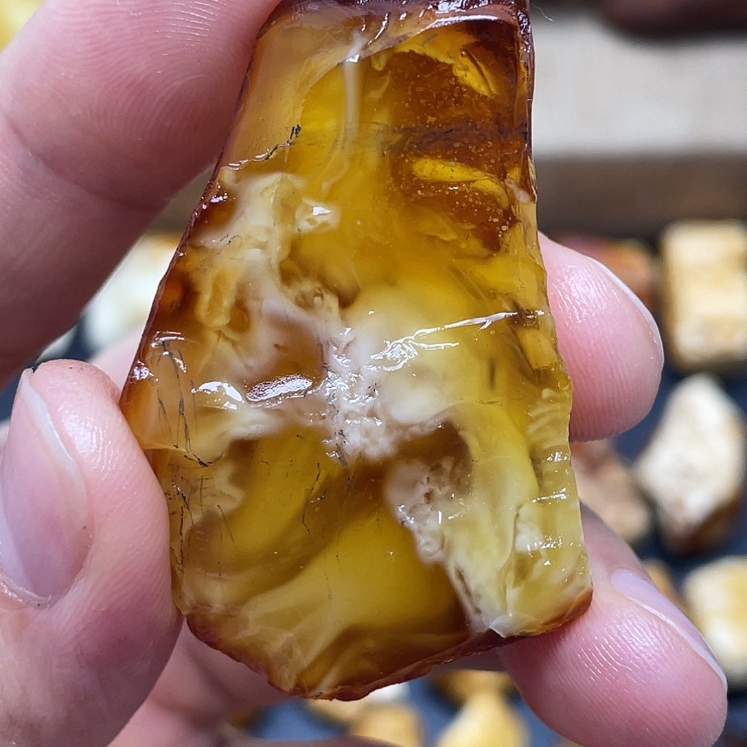 未镶嵌定制琥珀?****定制