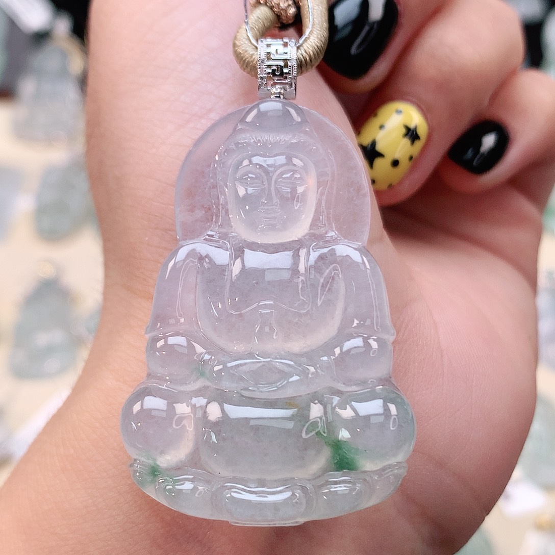 翡翠18K金镶嵌颈饰观音