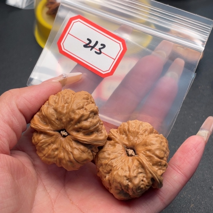 如***麟把件文玩核桃蛤蟆
