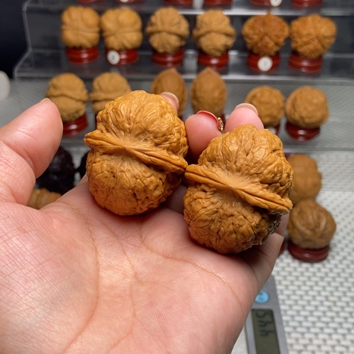 文玩核桃把件黄金蟒9