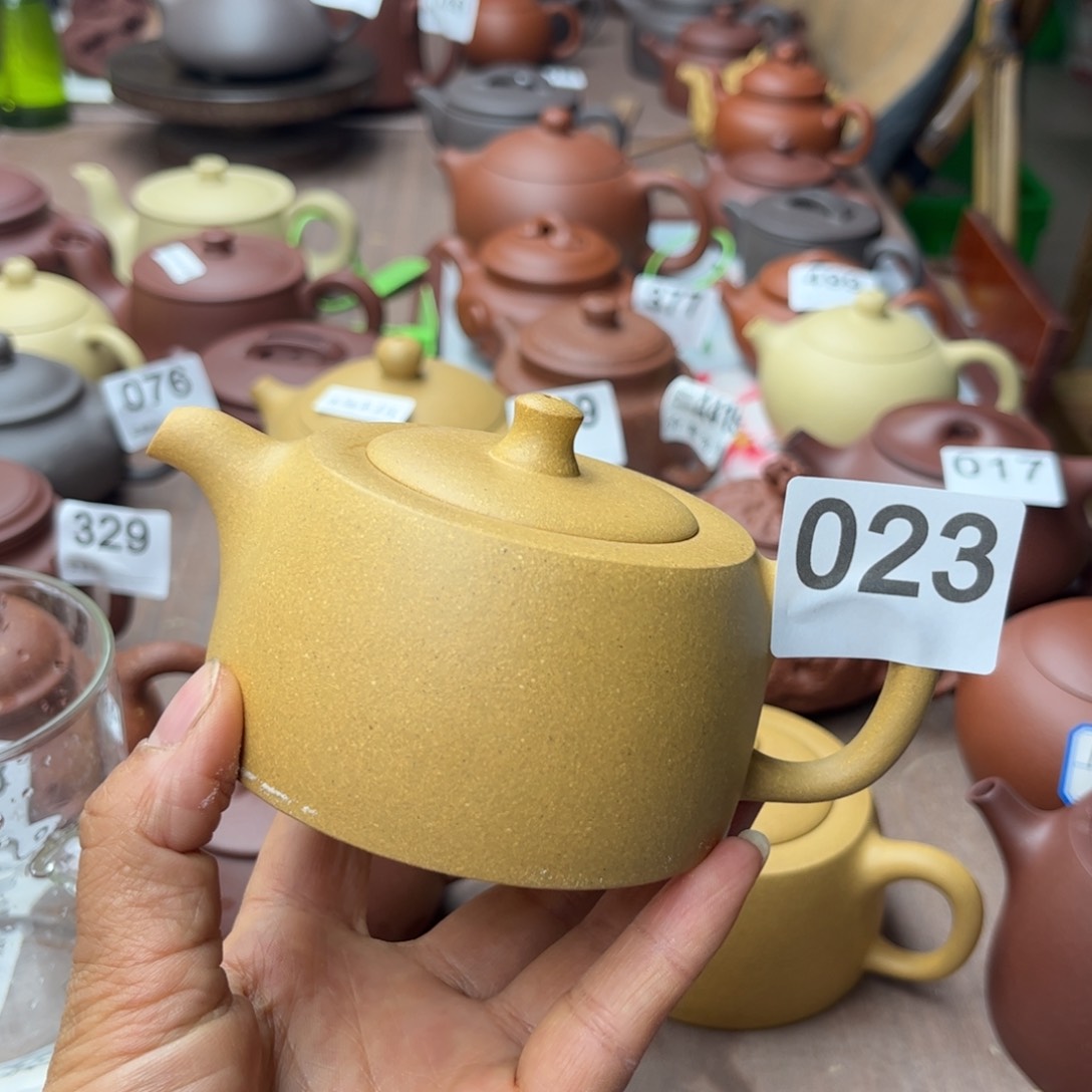 紫砂茶壶黄金段半手200cc