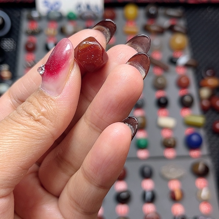 未镶嵌玛瑙/玉髓珠宝半成品锋**警