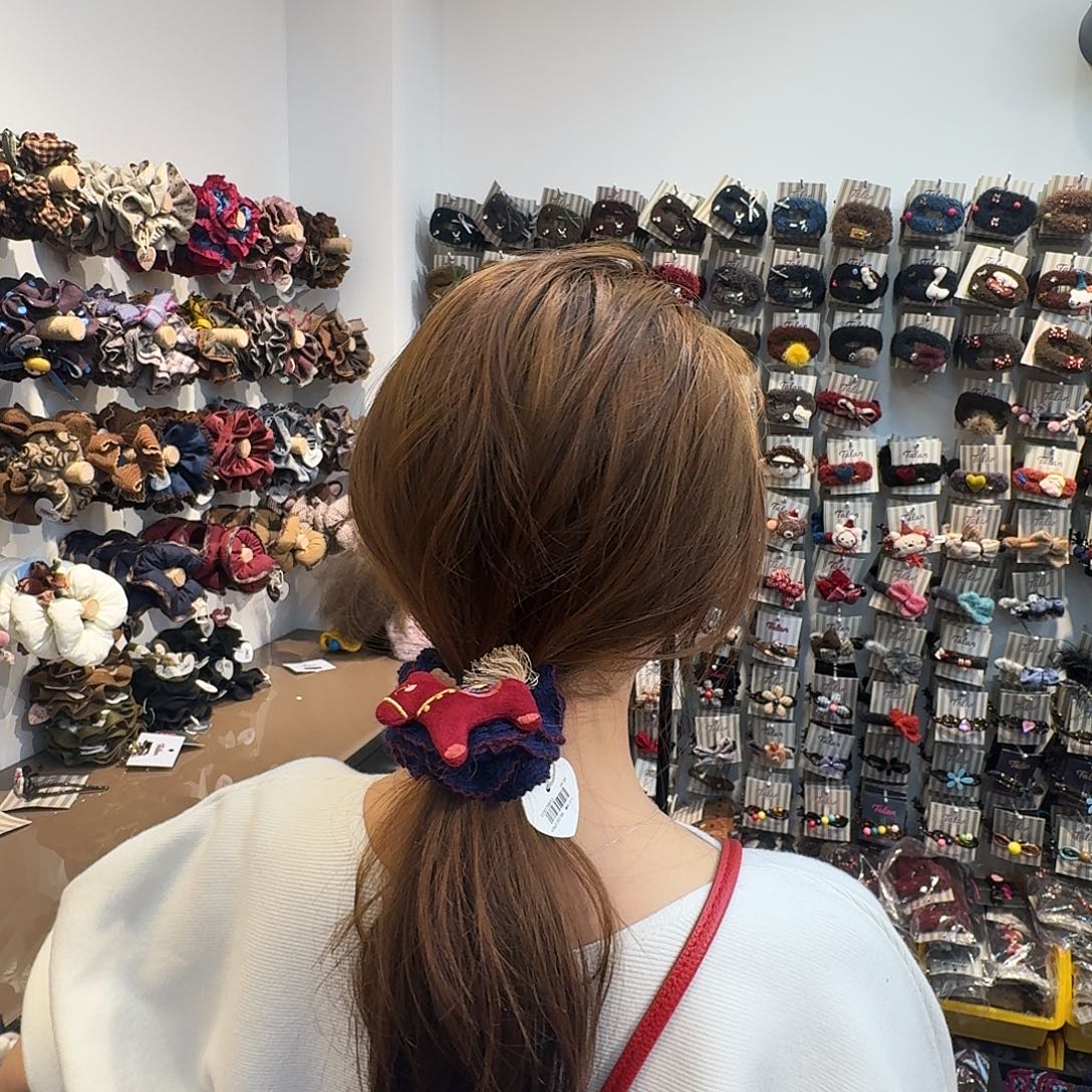 布艺非金属小马发圈