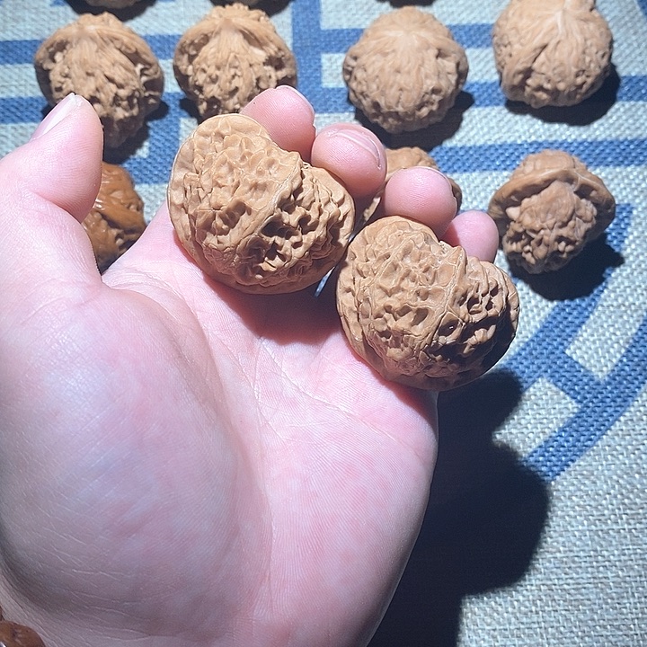 文玩核桃吊坠宫灯