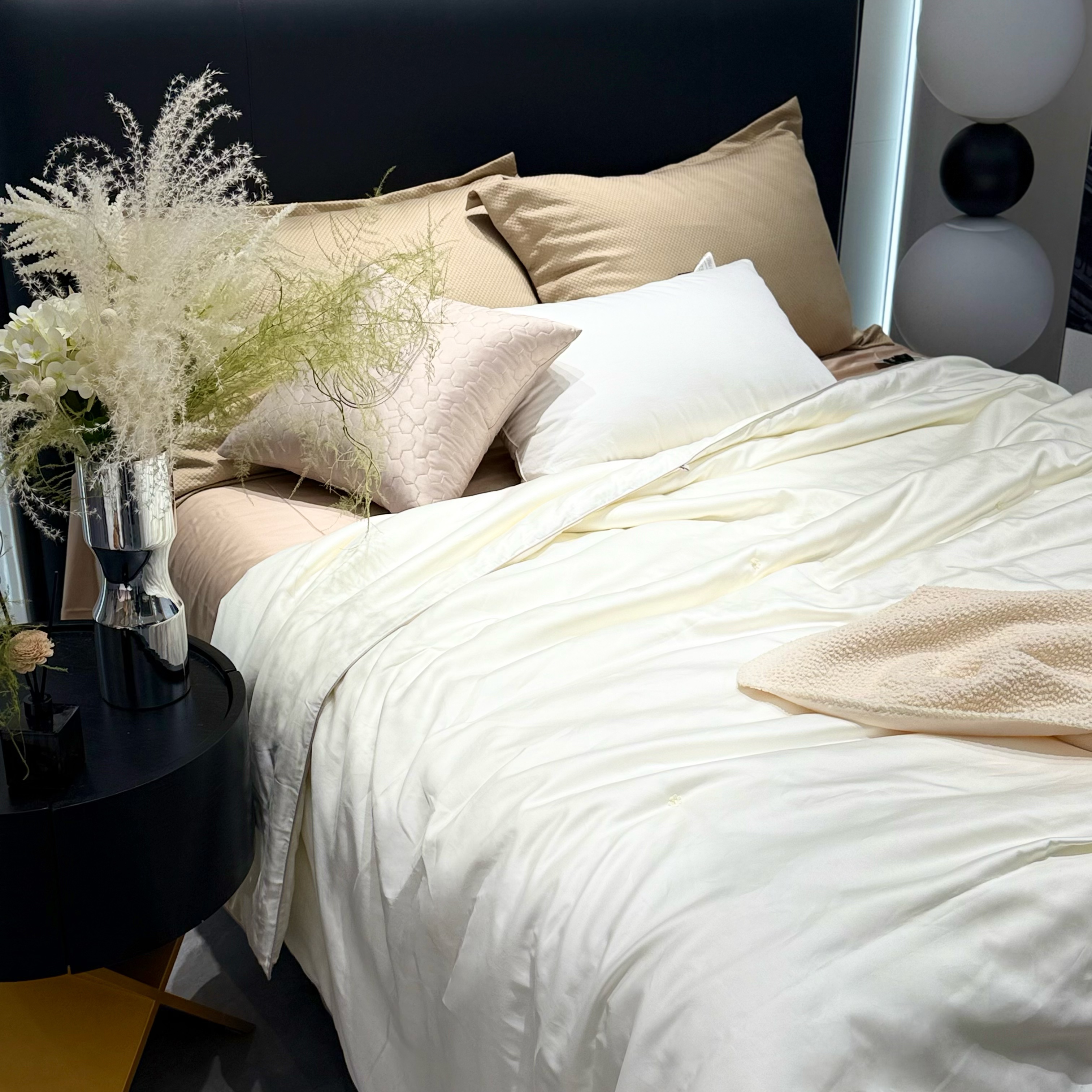 助眠好物/绣花夫人/埃及长绒棉/蚕丝被/嵌绳工艺/蓬松透气