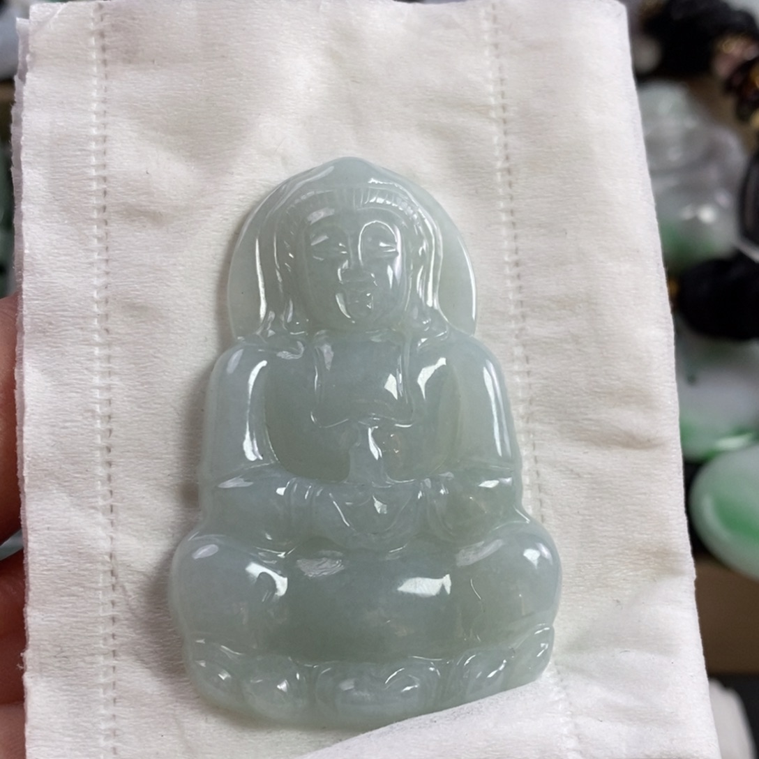 翡翠颈饰未镶嵌观音