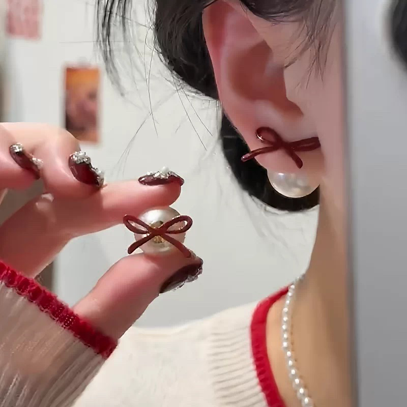 铜合金耳饰 1054 秋冬氛围感滴油蝴蝶结耳钉女温柔前后戴百搭精致