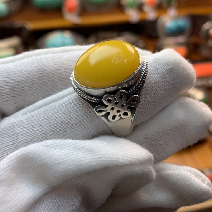 蜜蜡戒指足银镶嵌