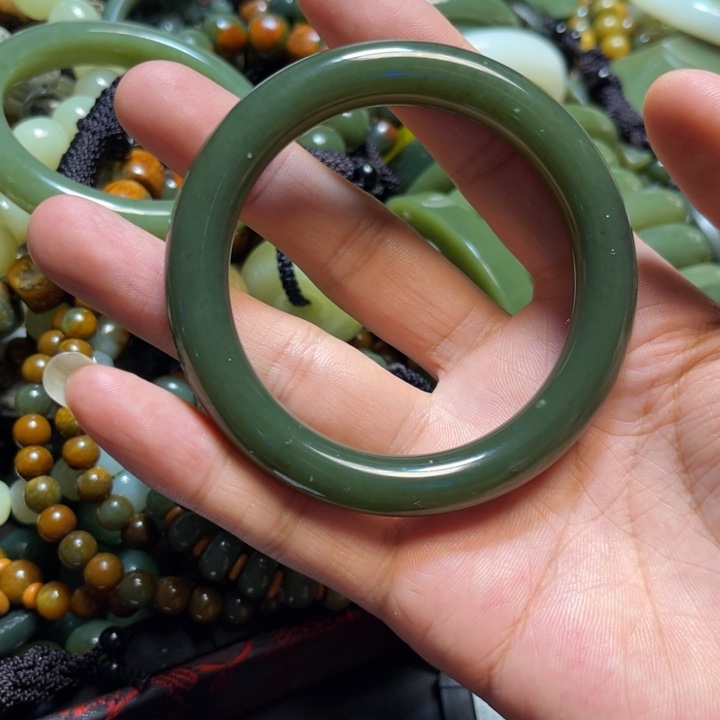 手链未镶嵌和田玉