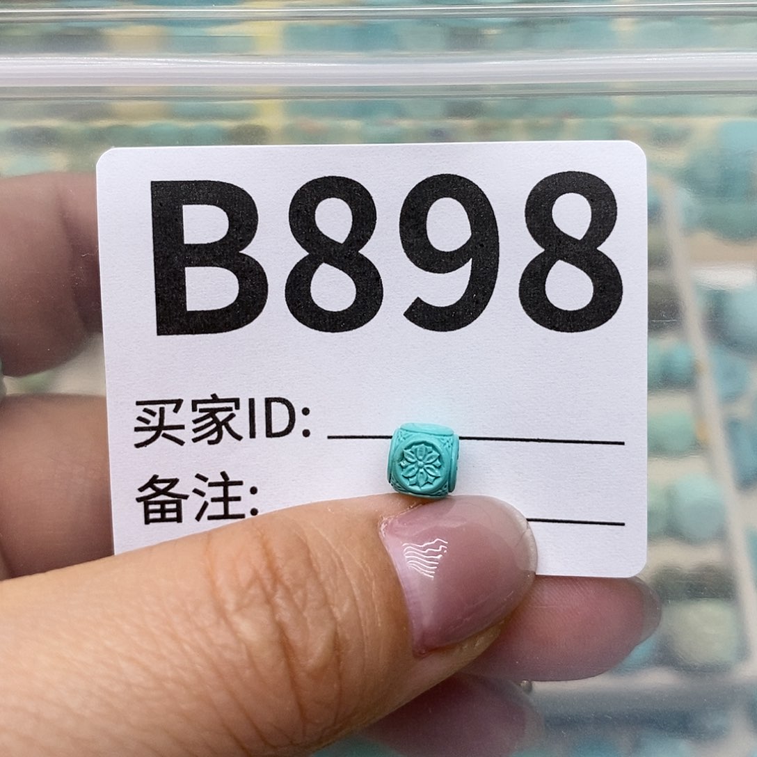 绿松石配饰未镶嵌