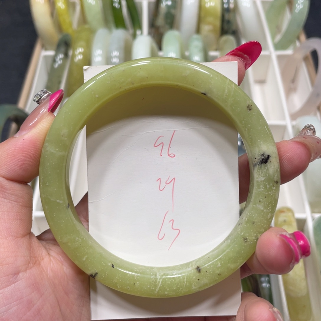 未镶嵌蛇纹石玉手镯