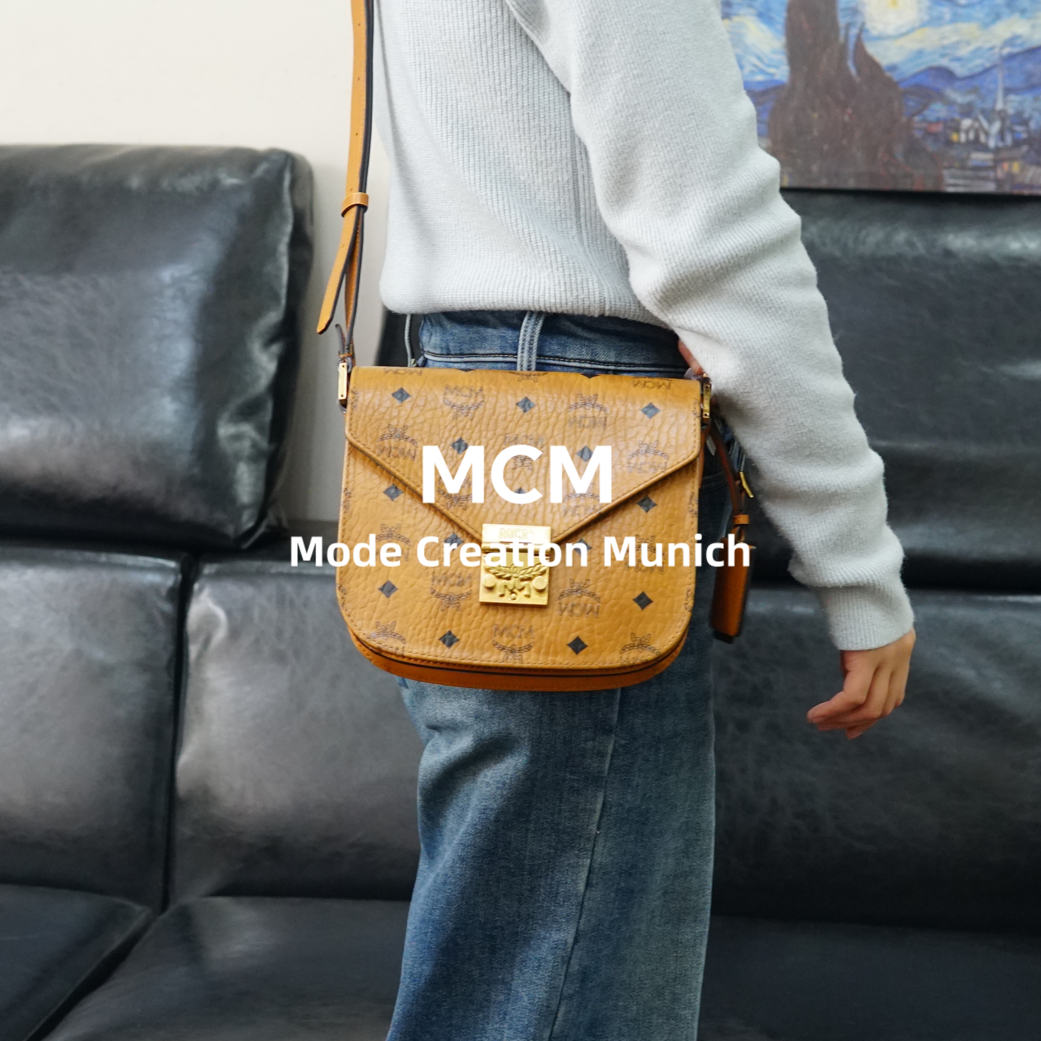 95新 MCM 干邑色马蹄包/MY02812001/2001