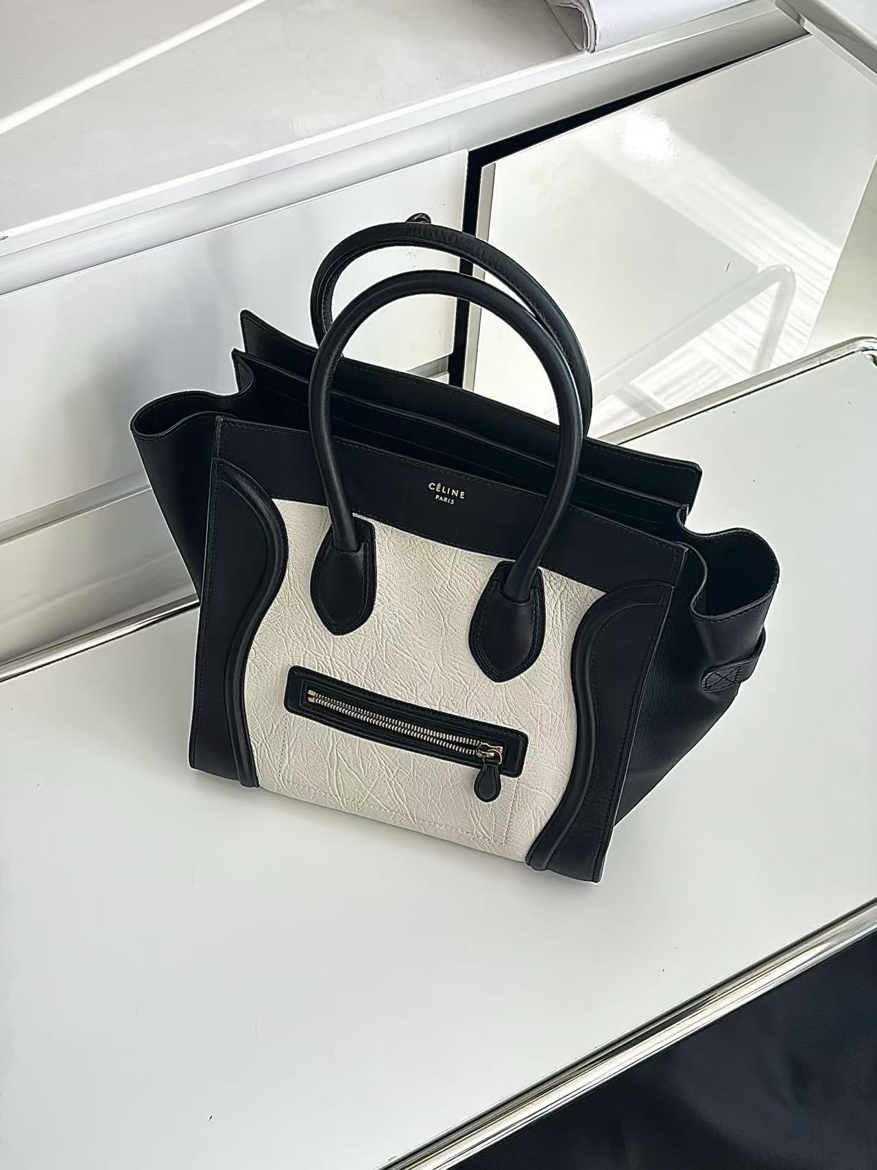 95新 Celine/思琳 CS5877/Celine黑白笑脸手提包