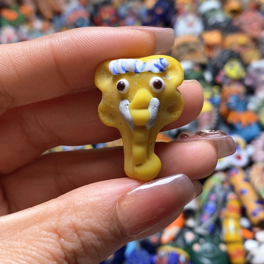 琉璃颈饰印度尼西亚小象黄色