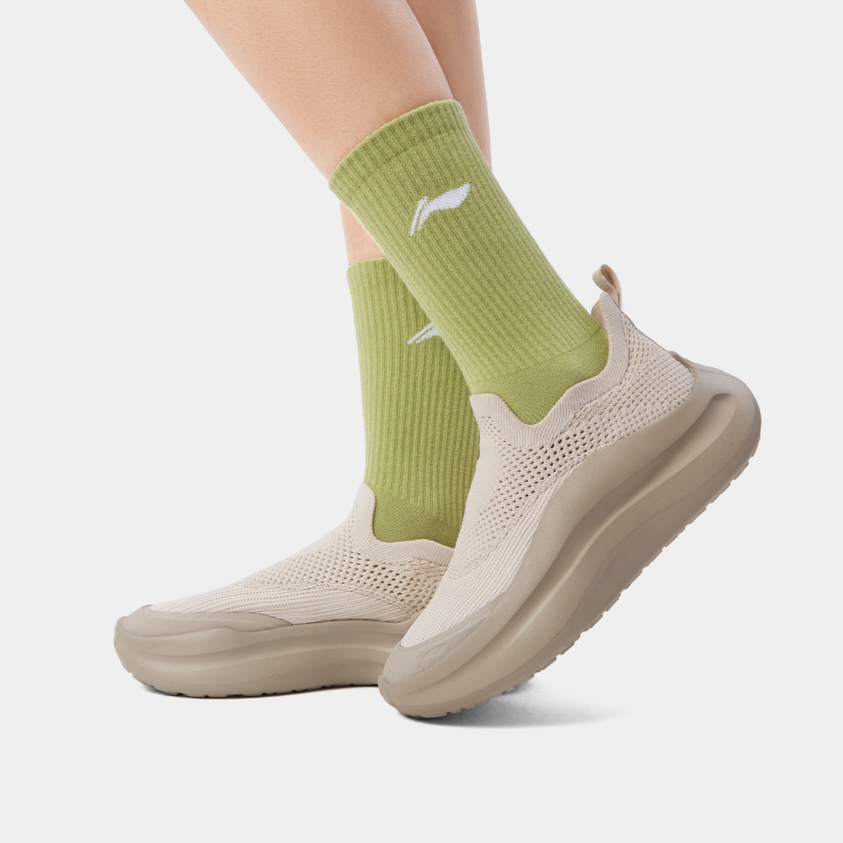 【新品】李宁官方云浪slip on鞋女舒适百搭厚底休闲旅游鞋AGLV028