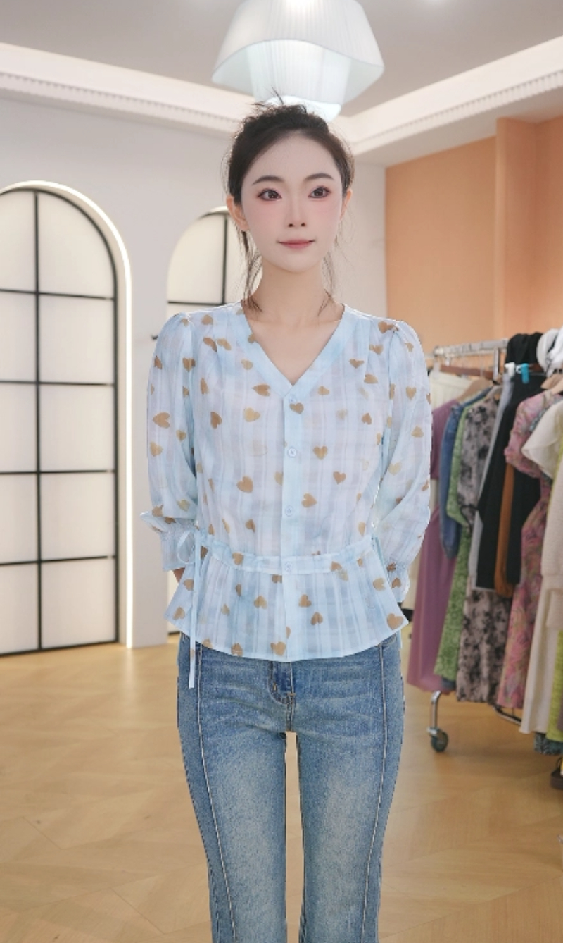F3009新款时尚V领碎花衬衫轻奢百搭洋气减龄女装上衣