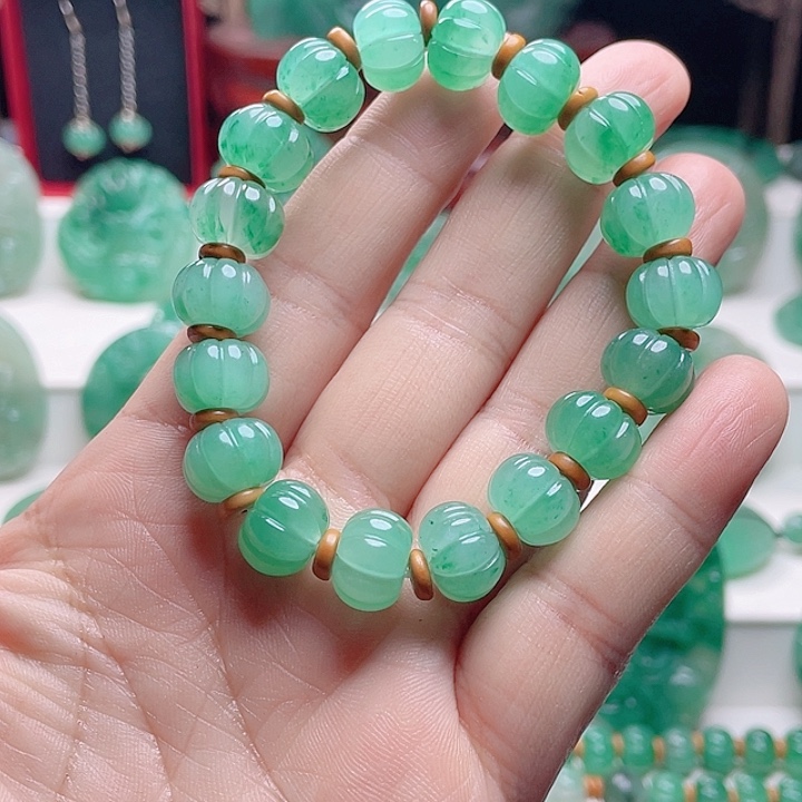 风***视石英质玉未镶嵌颈饰