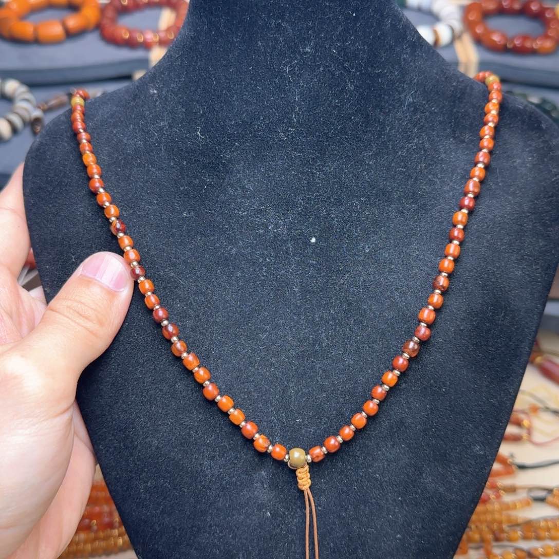 琥珀颈饰未镶嵌dui ha nv nv