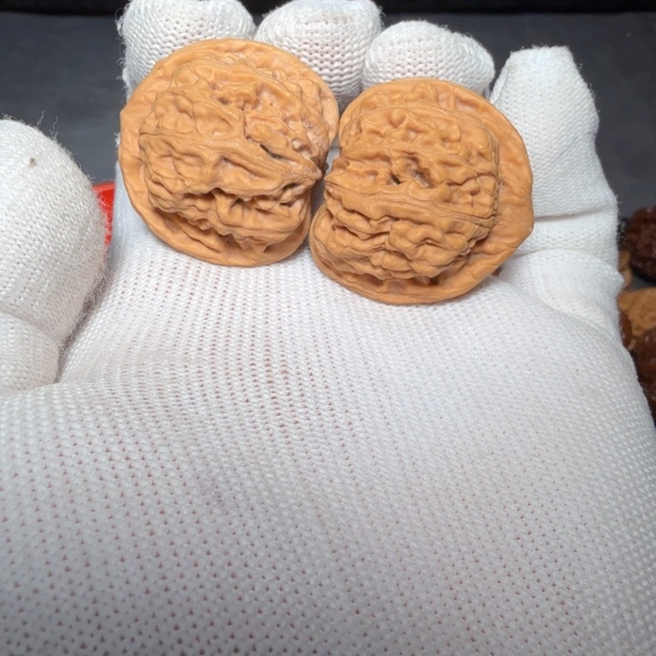 文玩核桃吊坠天地编号0509，34尺