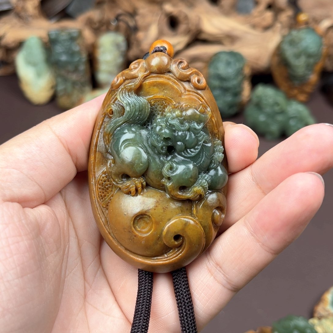 岫岩河磨玉（透闪石质玉）未镶嵌颈饰