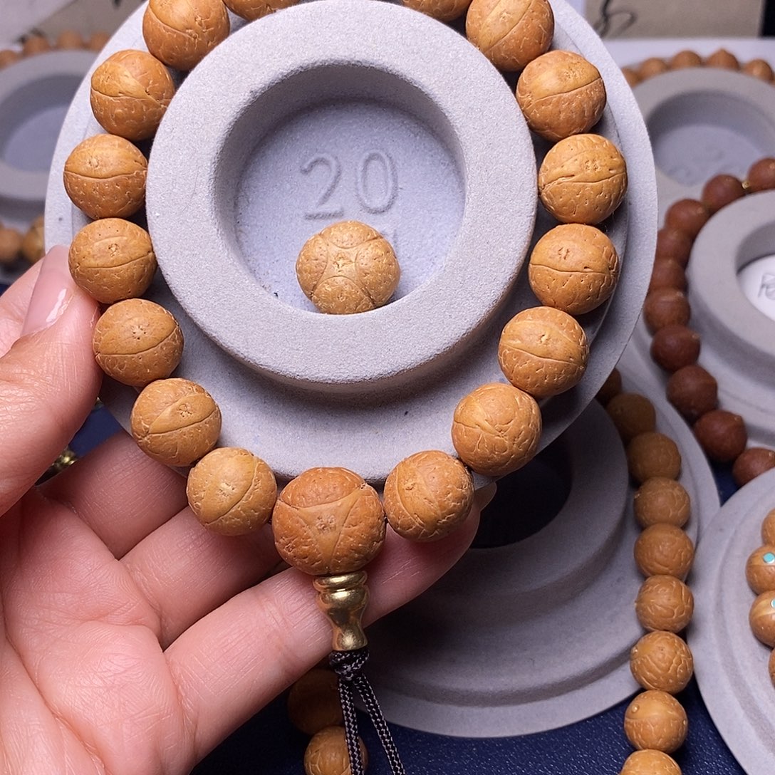 时***…凤眼菩提吊坠手串