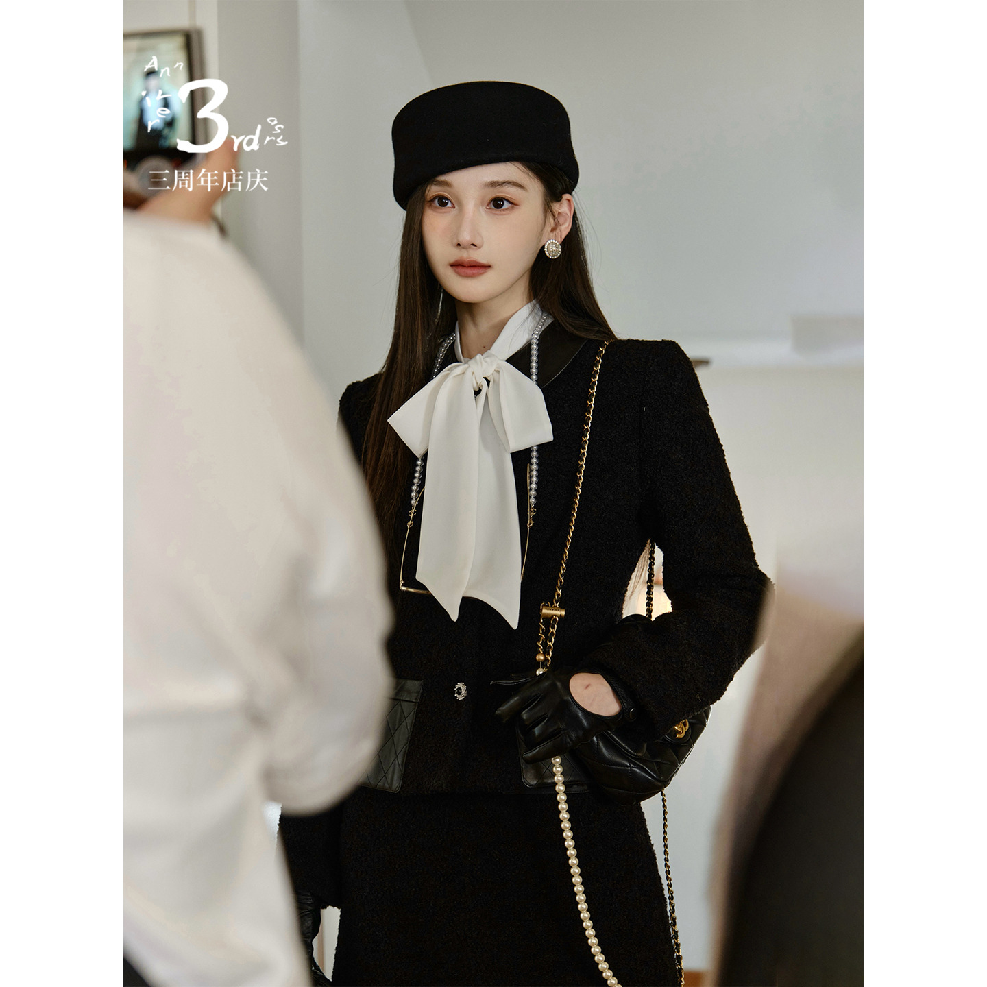 且可ChillCozy 寄书禾"France富家千金"羊毛圈圈呢拼皮套装