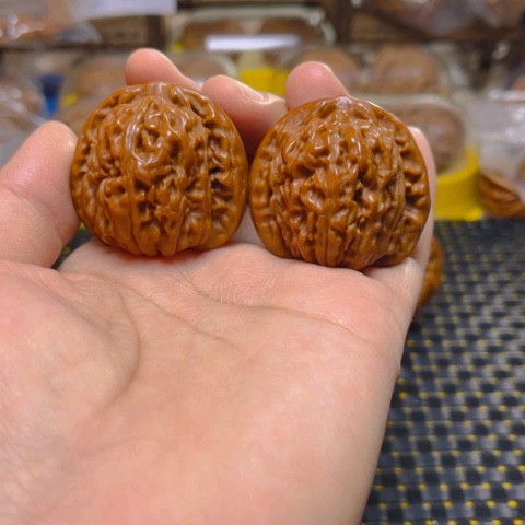 文玩核桃吊坠四座