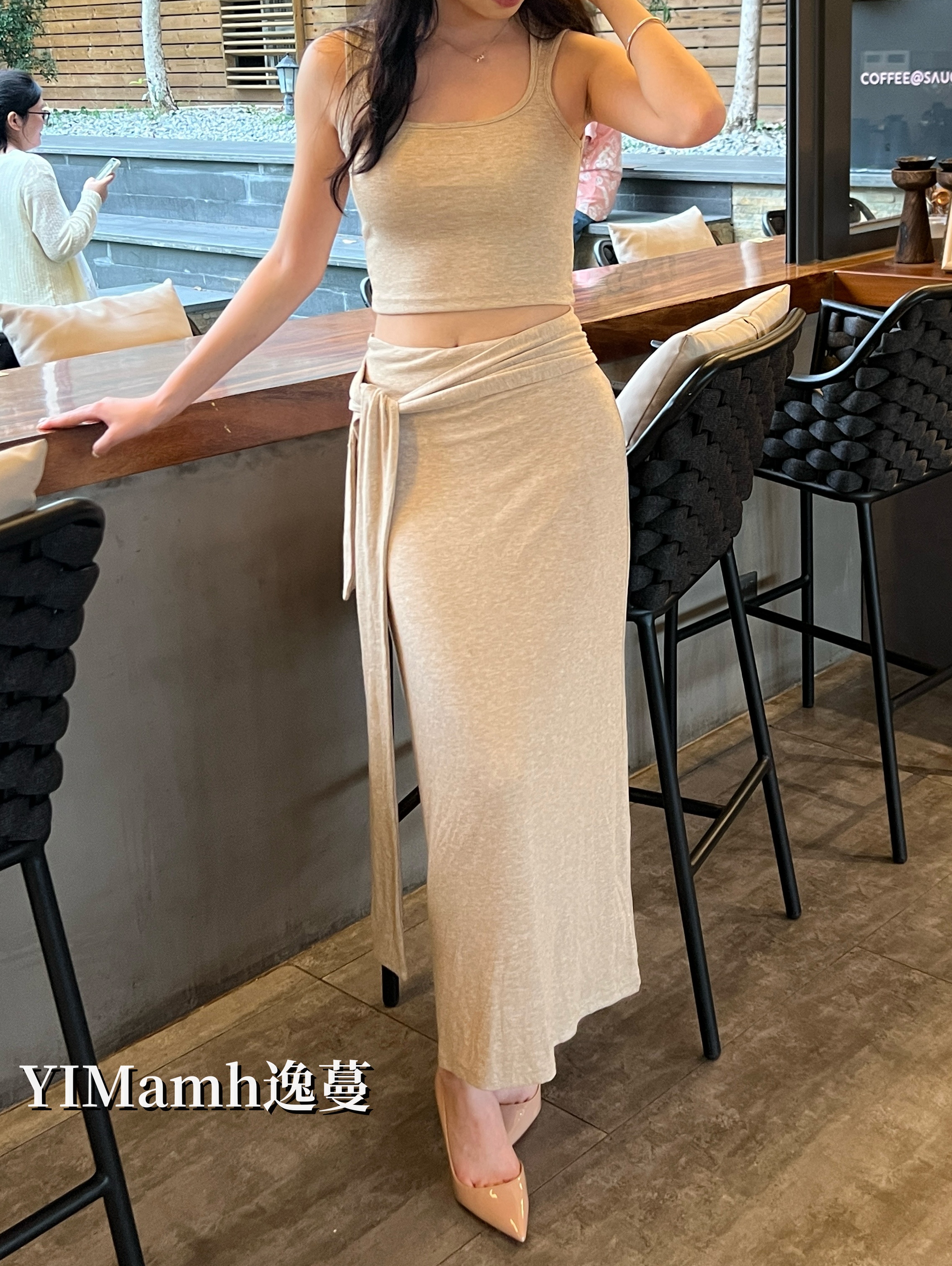 逸蔓.新款百搭时尚套装辣妹风欧美风吊带高腰半裙开叉纯欲风套装