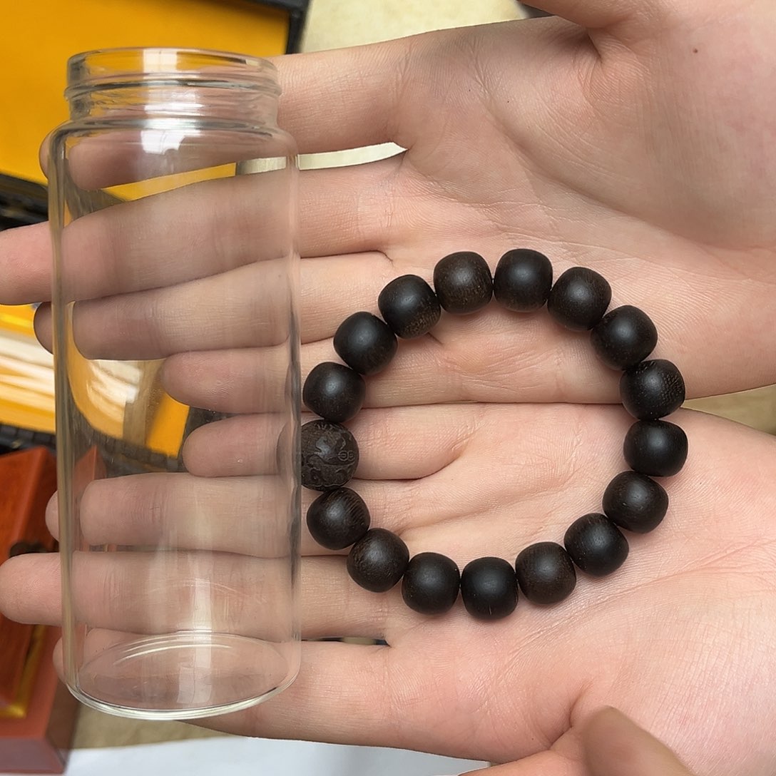 大叶紫檀（黑酸枝木类）