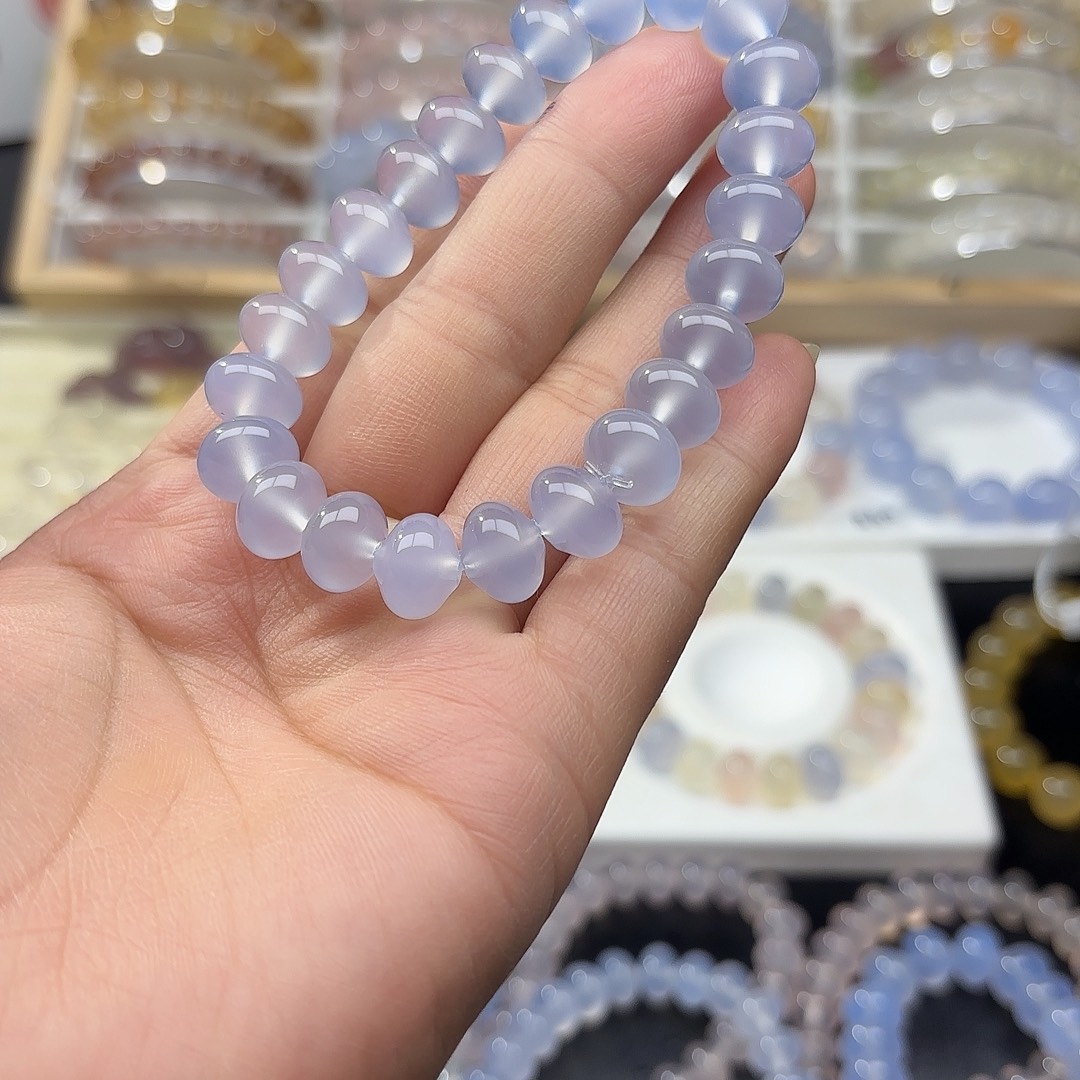 赵***楠玛瑙/玉髓未镶嵌手链