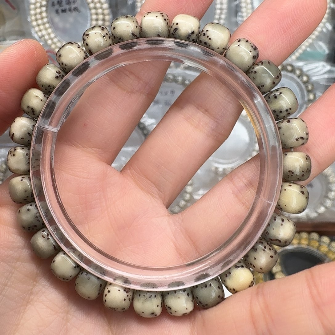 吊坠星月菩提8.7石玉料河豚单圈