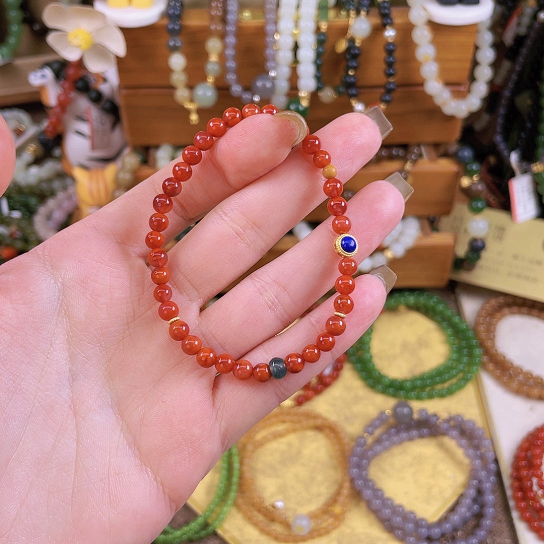 南红玛瑙手链未镶嵌小*松