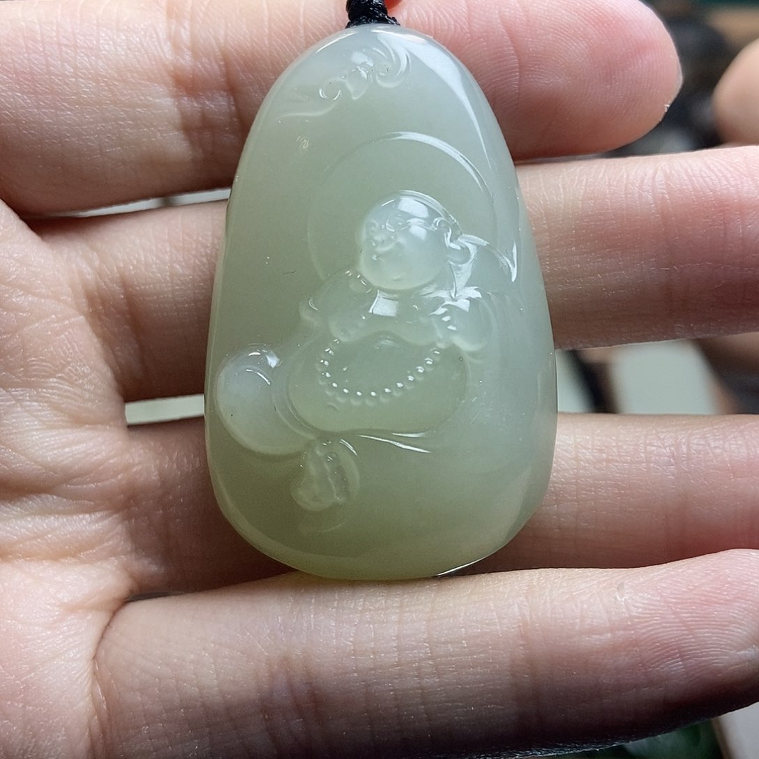 和田玉（糖玉）颈饰未镶嵌