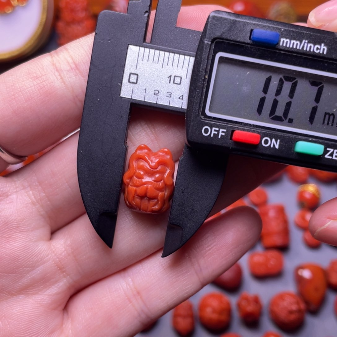 南红玛瑙配饰未镶嵌