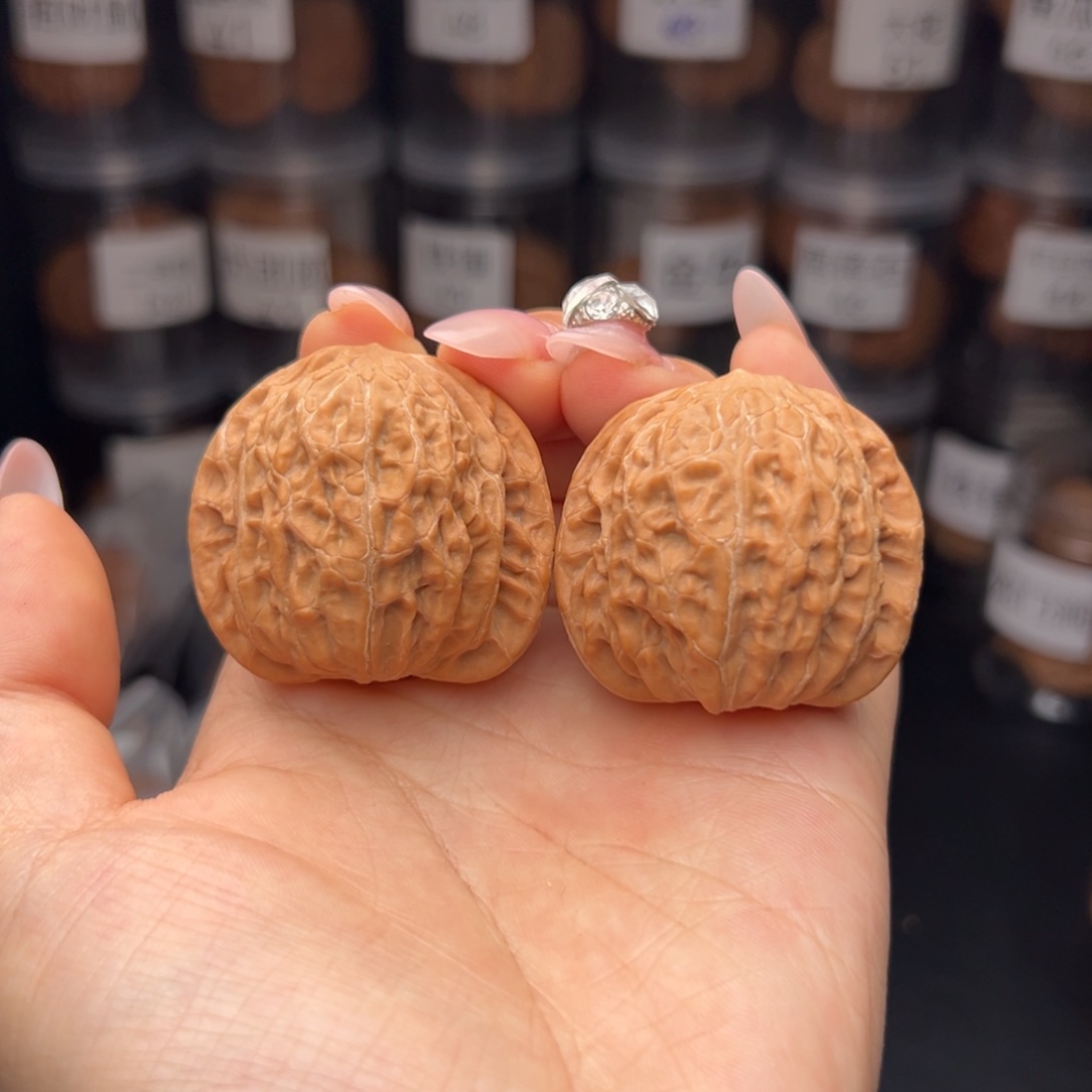 文玩核桃吊坠李*特铁锤