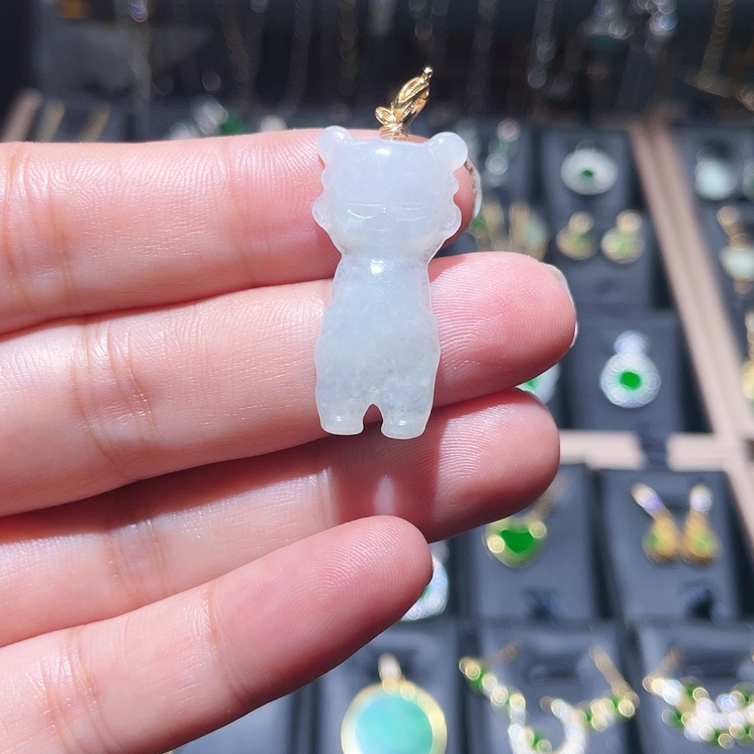 翡翠14K金镶嵌颈饰
