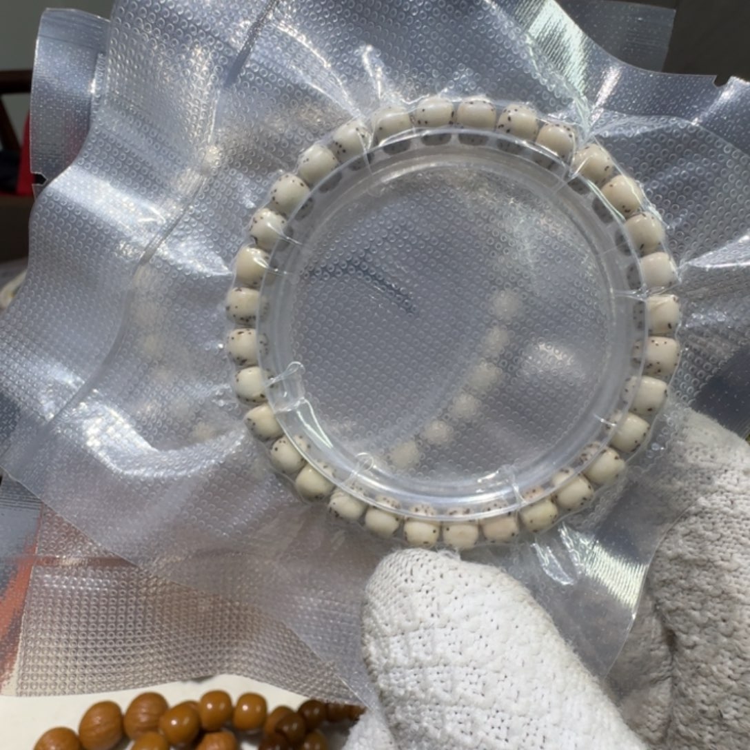 星月菩提手串骨瓷白石玉料