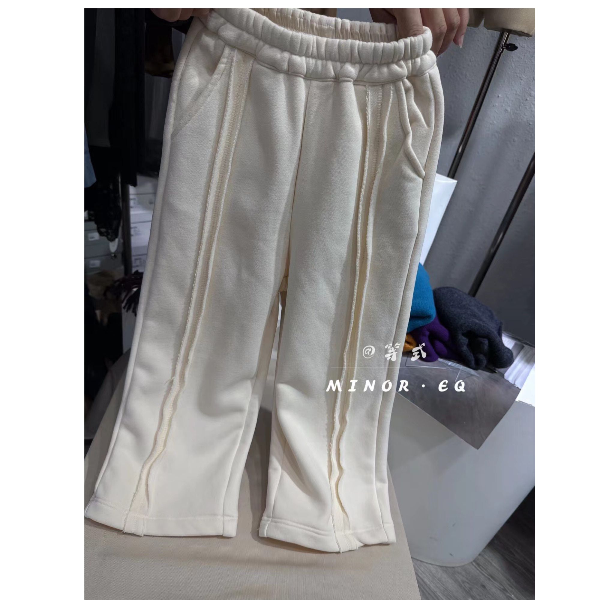 杭州品牌中大童加绒休闲裤