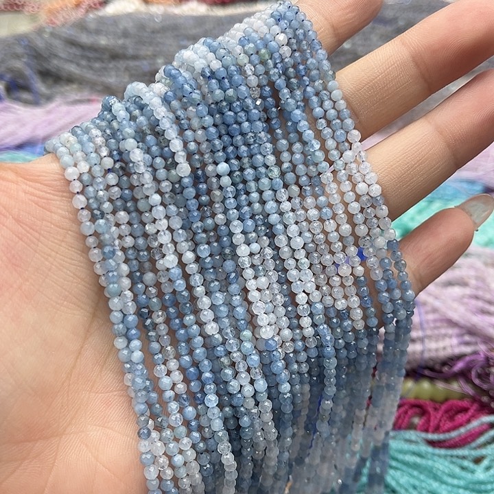 玛瑙/玉髓珠宝半成品未镶嵌一条3mm左右渐变海蓝宝刻面