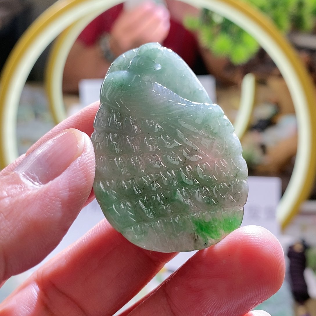 【闪购商品】翡翠颈饰未镶嵌11111111111111