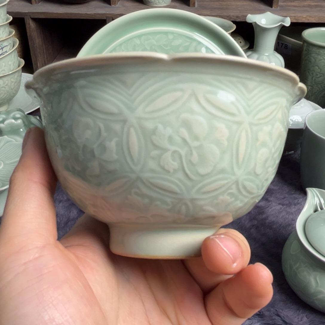 瓷天青色有钱花小碗