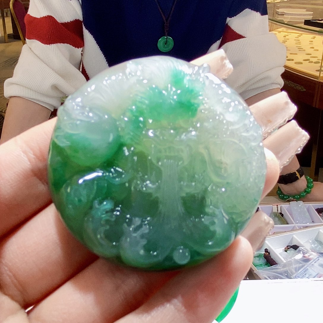 石英质玉颈饰未镶嵌