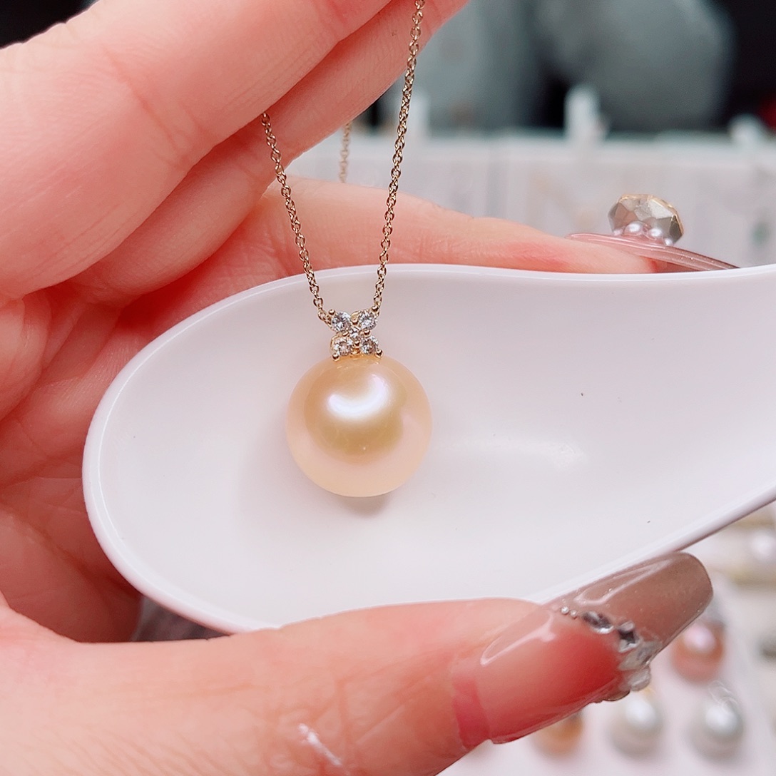 淡水珍珠合金吊坠(赠链)