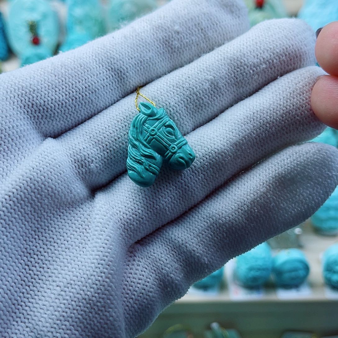 未镶嵌绿松石珠宝奇石