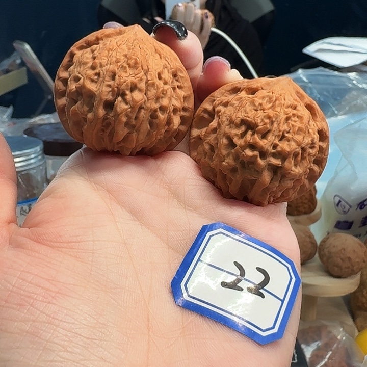 桃核吊坠胖金牛40尺