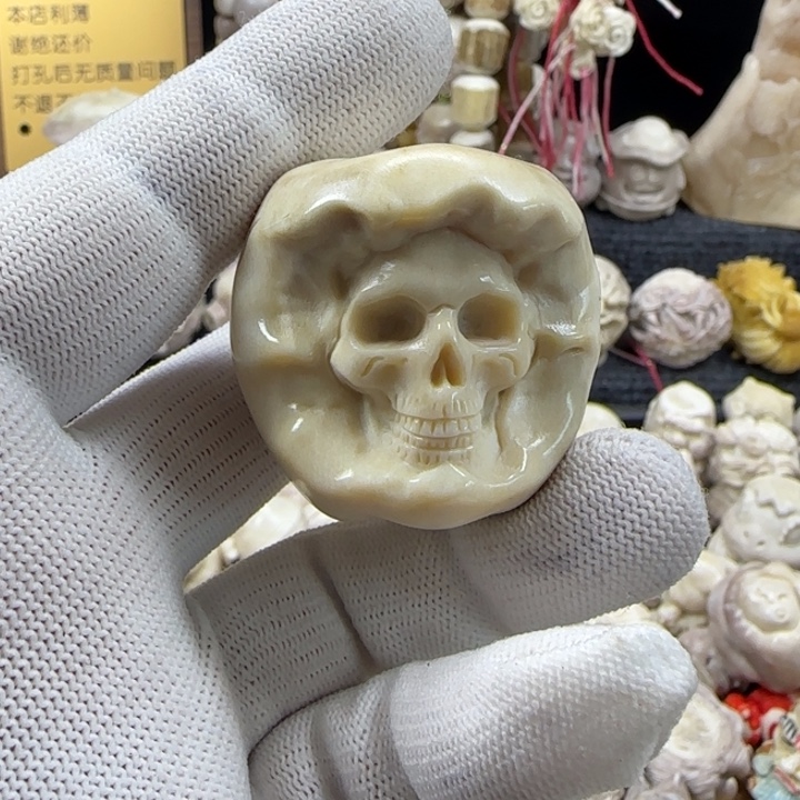 @***往非金属配饰鹿角雕刻苹果