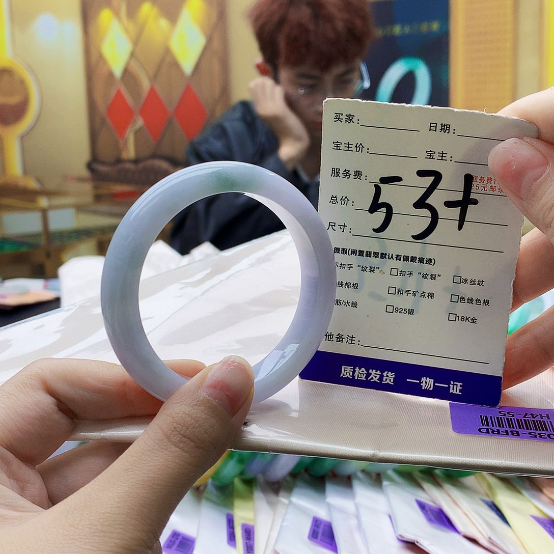 翡翠未镶嵌手镯09999……