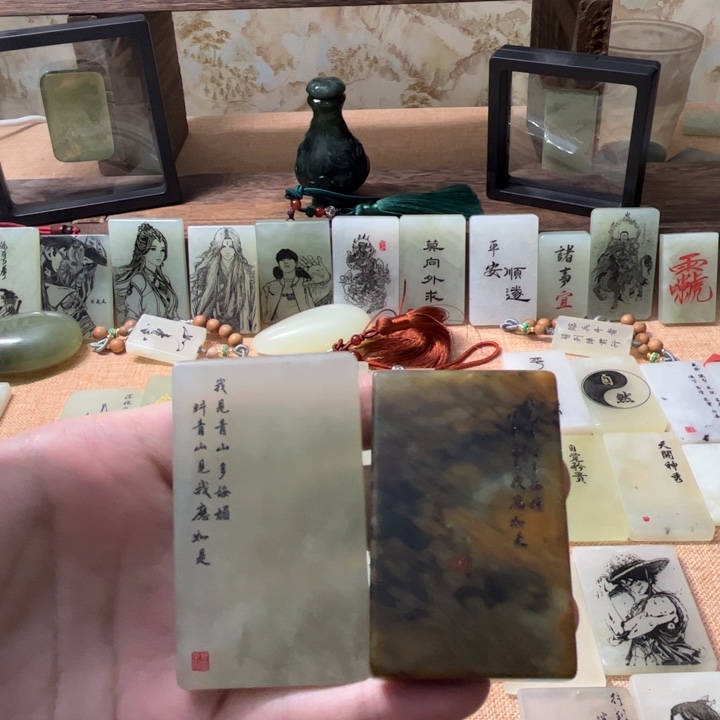 蛇纹石玉合金颈饰